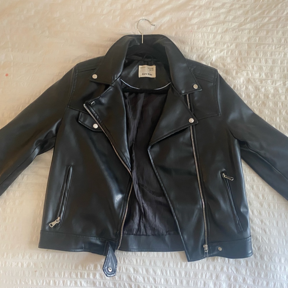 Zara (13-14) kids leather jacket. Perfect conditions, like new.